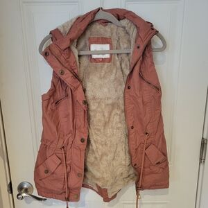 Fleece lined utility vest